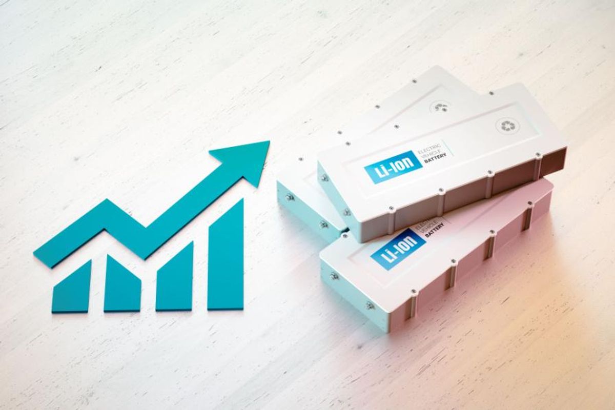 bar graph trending positively with arrow next to lithium-ion batteries