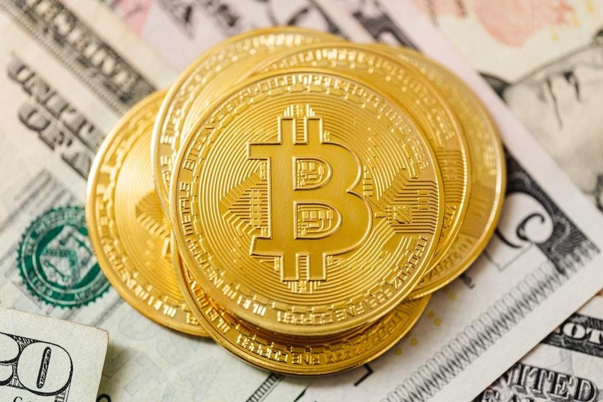 bitcoin token over US money