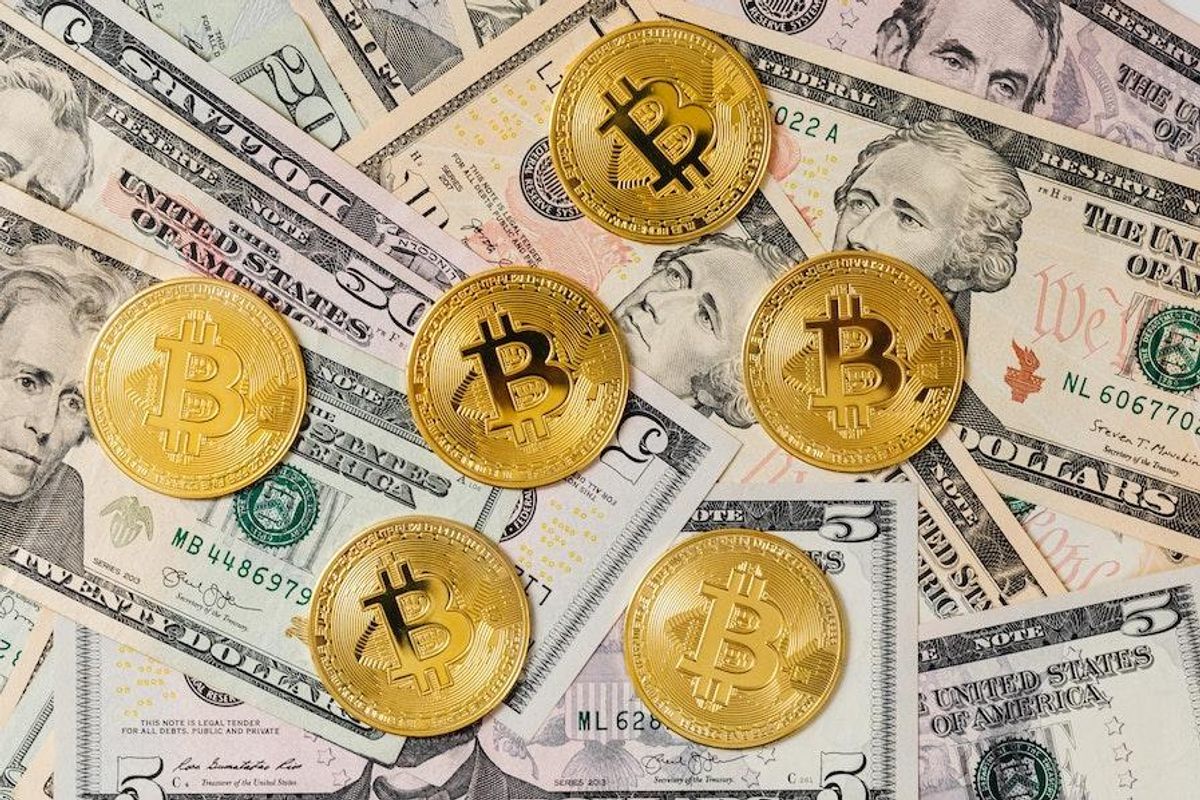 bitcoin tokens with USD background