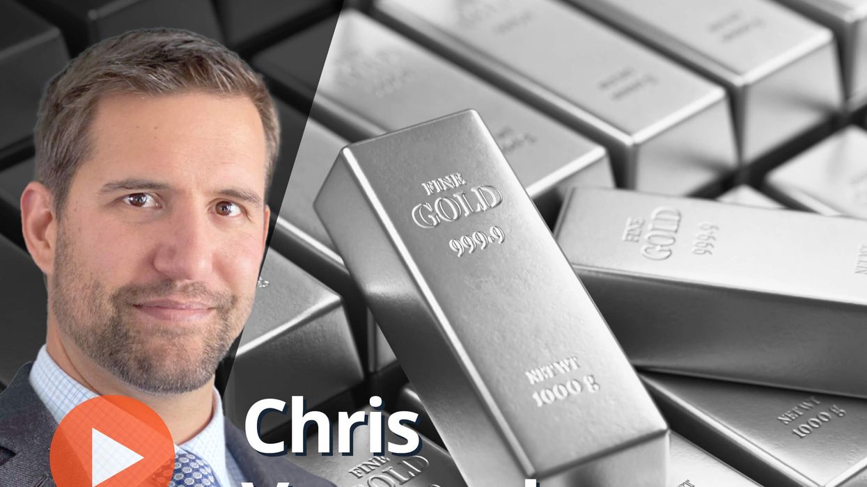 Chris Vermeulen, gold bars.