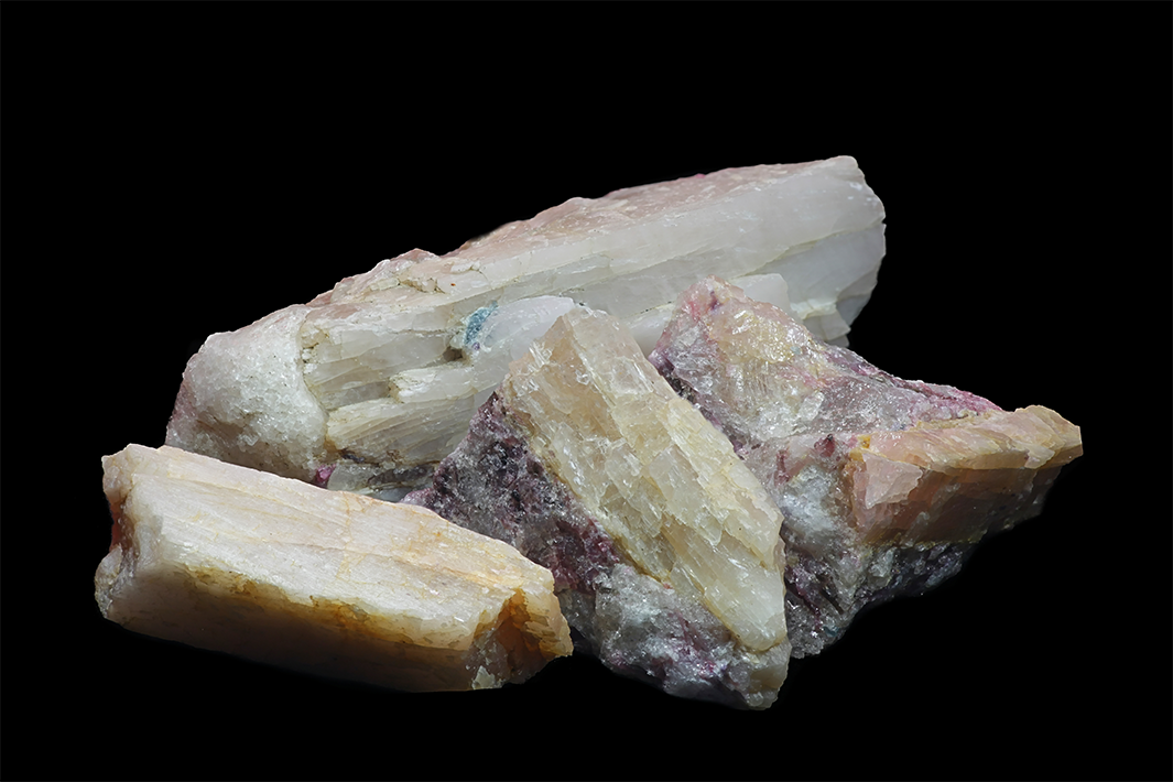 Crystals of major industrial lithium ore spodumene.