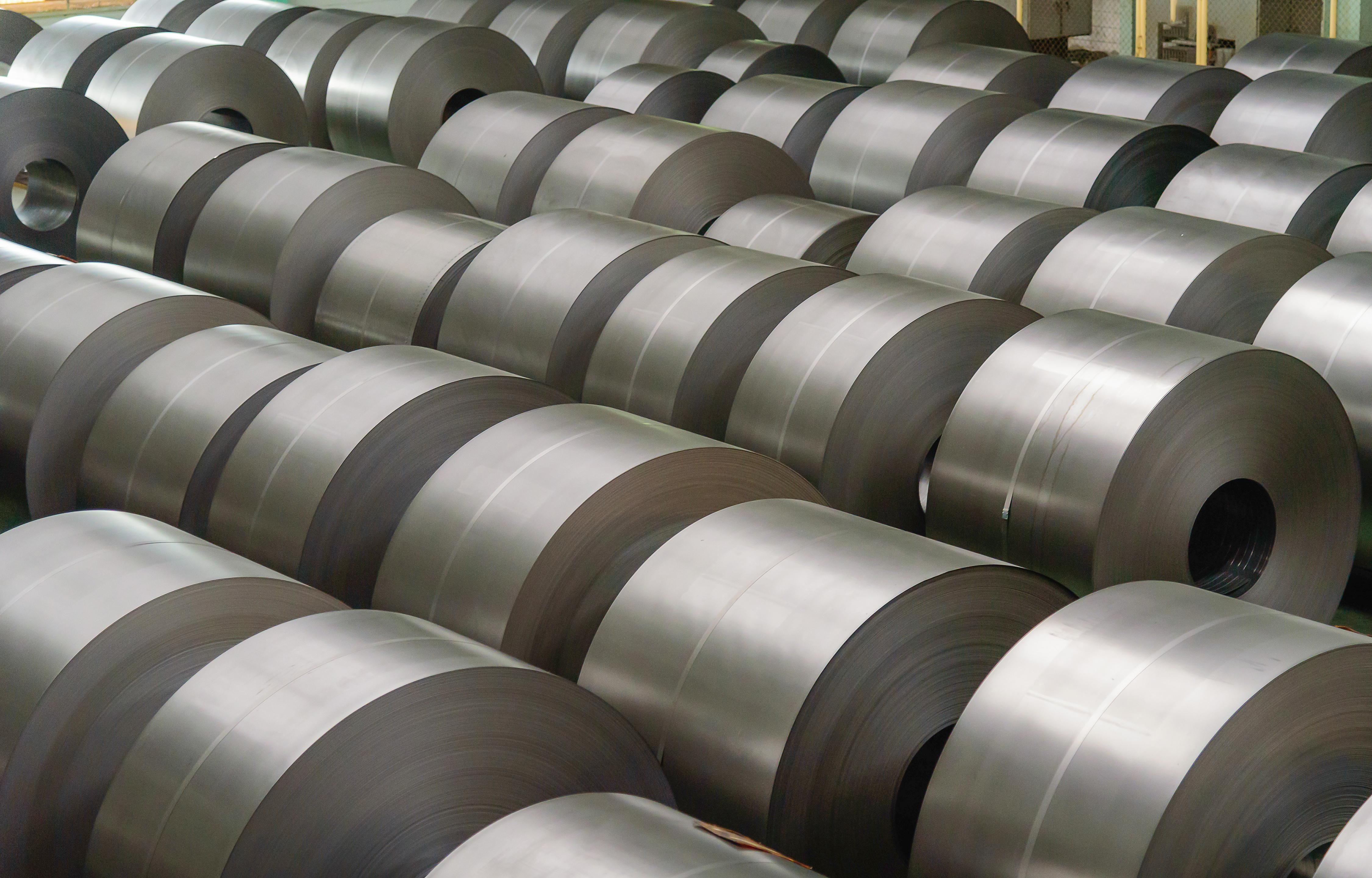 Diagonal rows of nickel rolls.