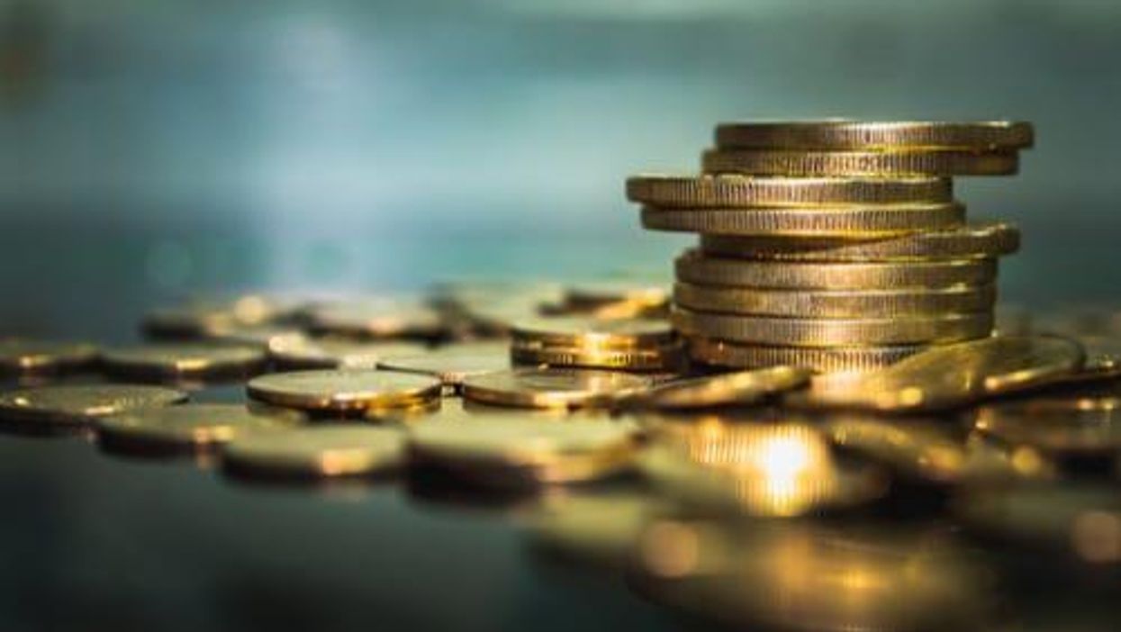 does it make sense to invest in gold