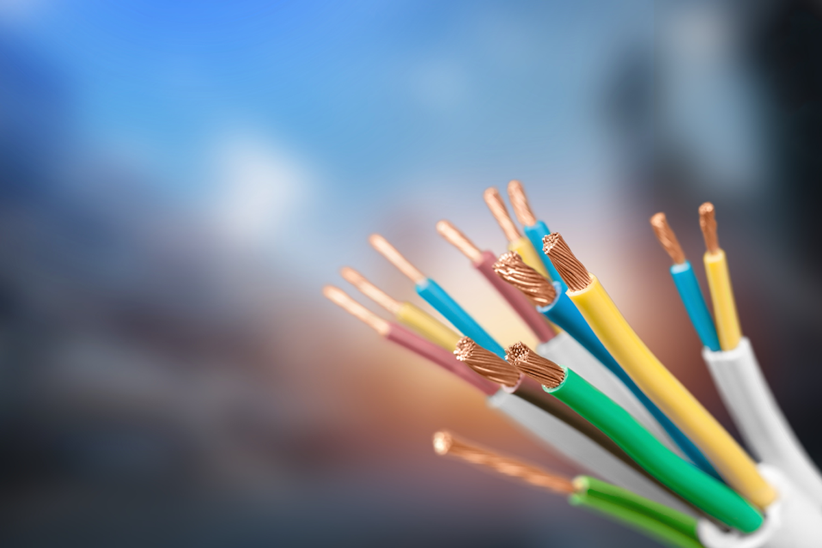 Electric screened cable.