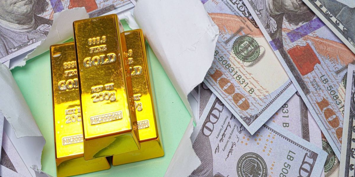 فرص وصول الذهب إلى 5000 دولار للأونصة