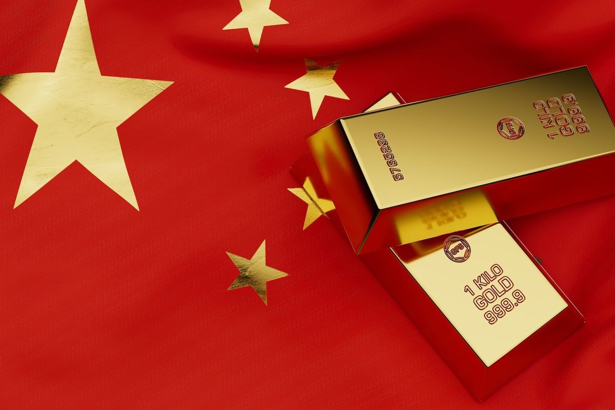Gold bars on Chinese flag.