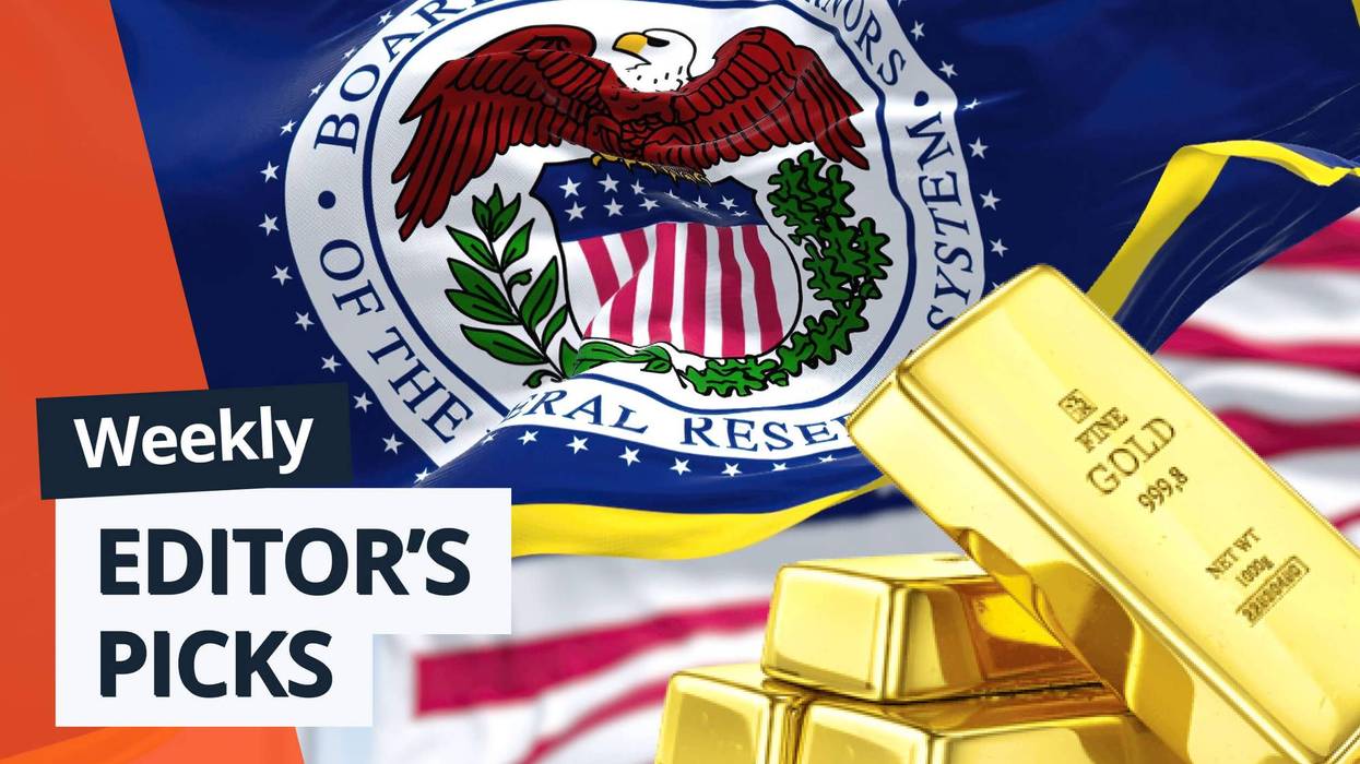 Gold bars with US Federal Reserve flag.