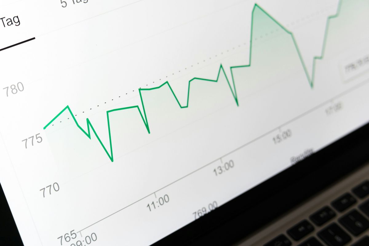 Green stock chart.