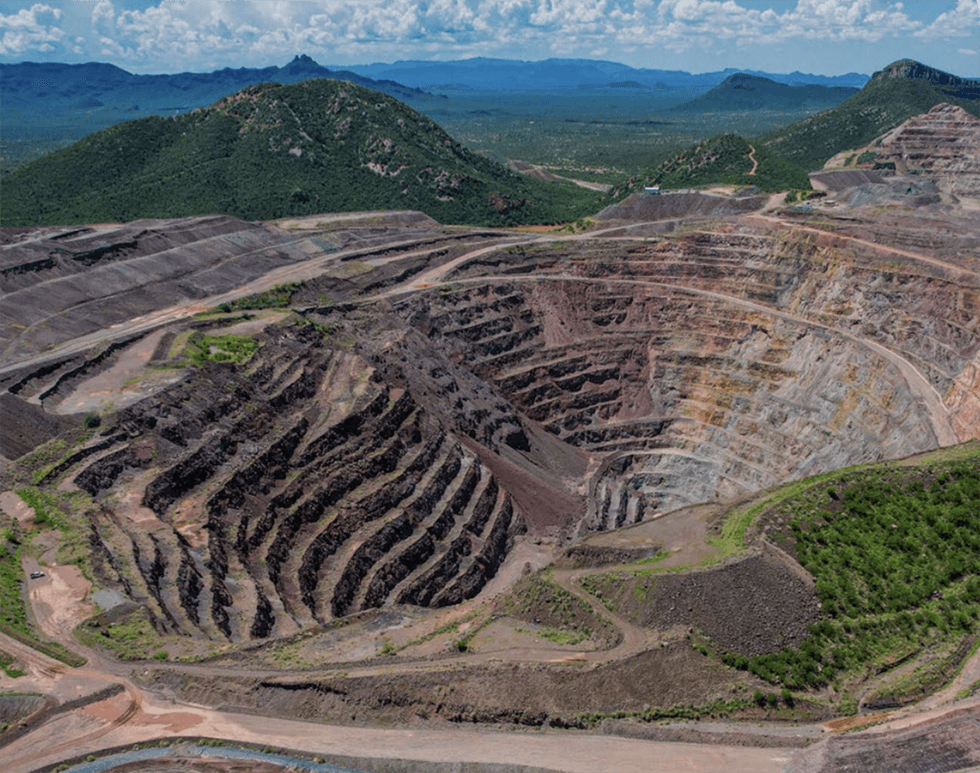 Heliostar Metals - open-pit mine