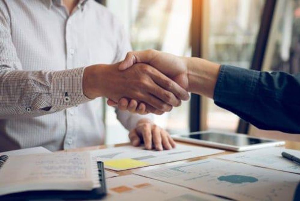 Cannabis Weekly Round-Up: HEXO Strikes Acquisition Deal for Zenabis