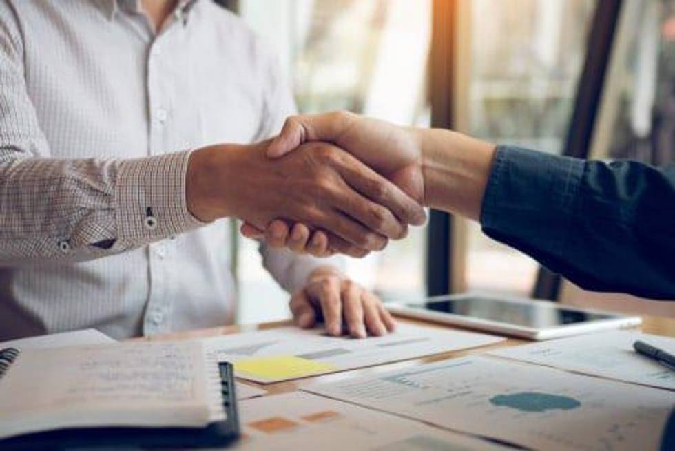 Cannabis Weekly Round-Up: HEXO Strikes Acquisition Deal for Zenabis