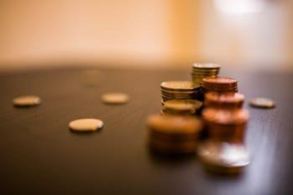 3 Top Biotech Stocks that Pay Dividends