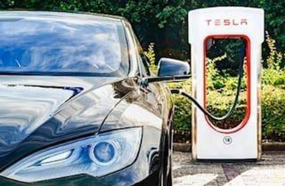 Glencore CEO says Electric Cars will Boost Copper Demand