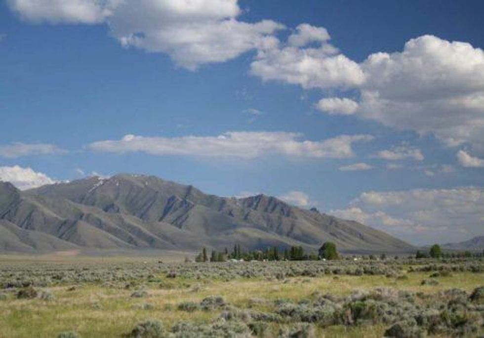 Lithium Americas Cuts Initial Production Target at Thacker Pass