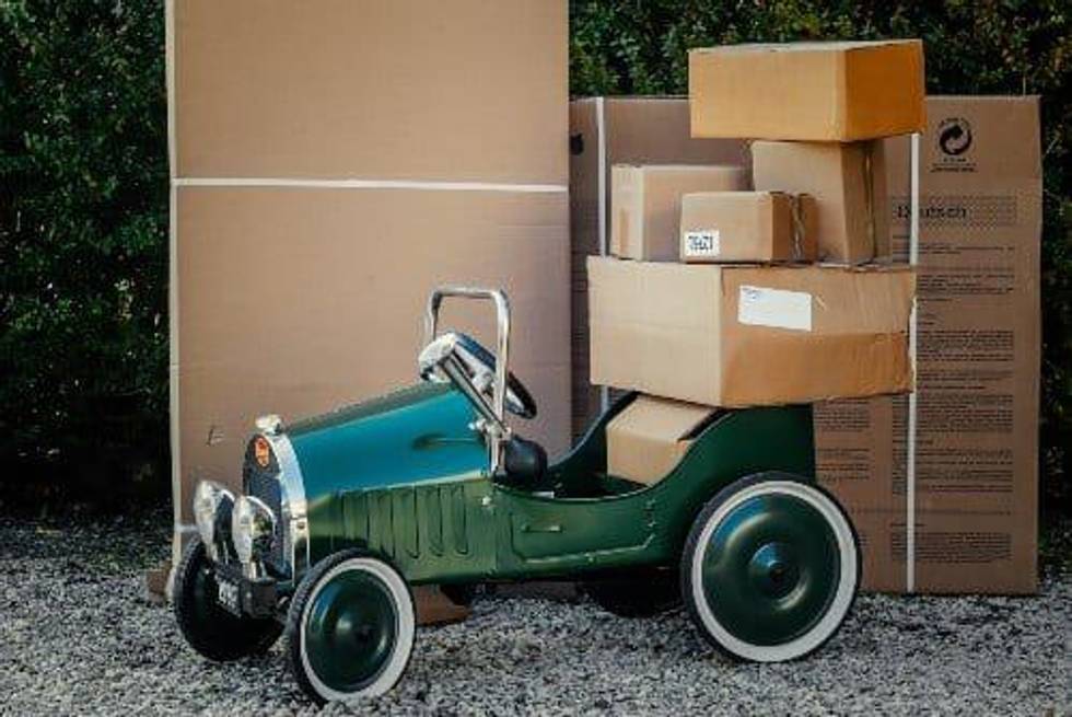Aphria Signs Distribution Deal with BC Delivery Company