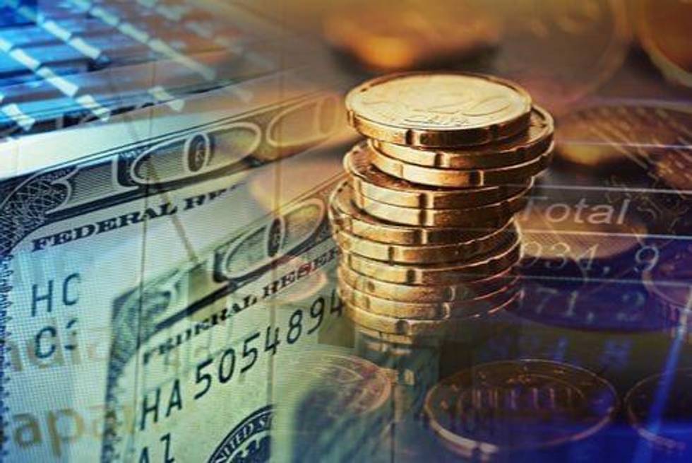 Gold Reaches 2 Month High as Global Trade Tensions Mount