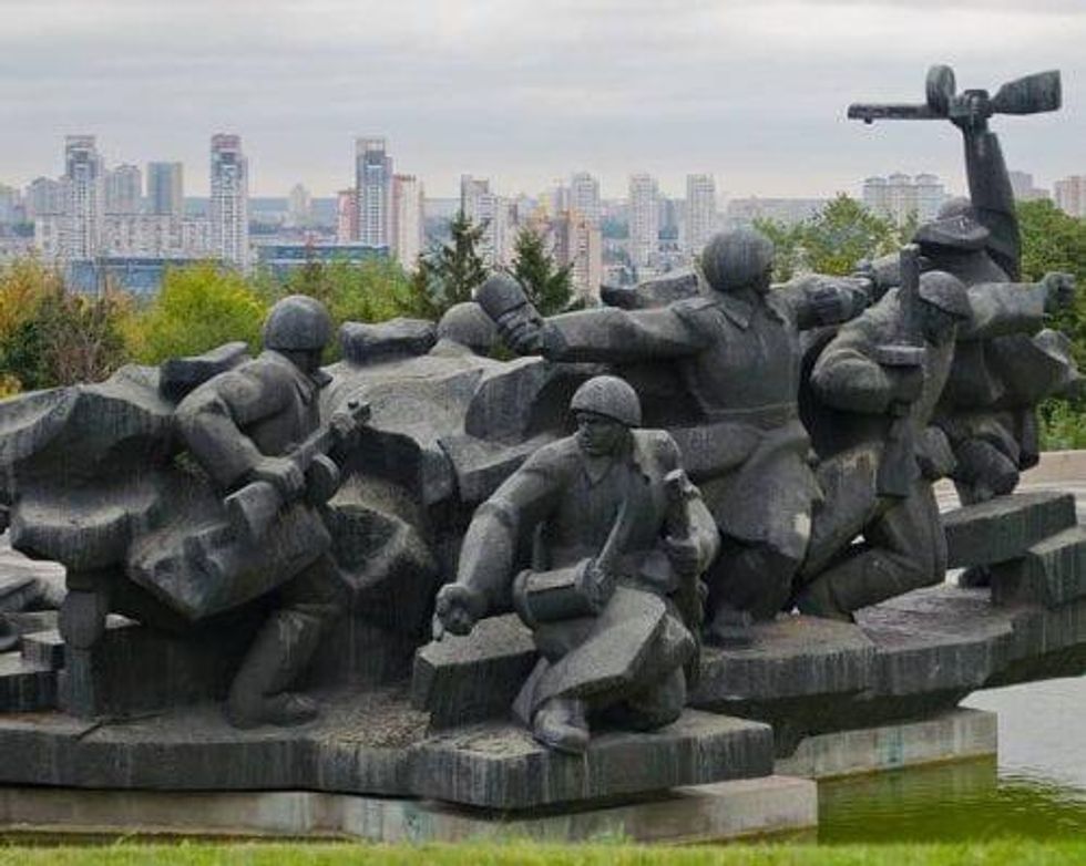 Black Iron: Shymanivske Outshines Gloom of War