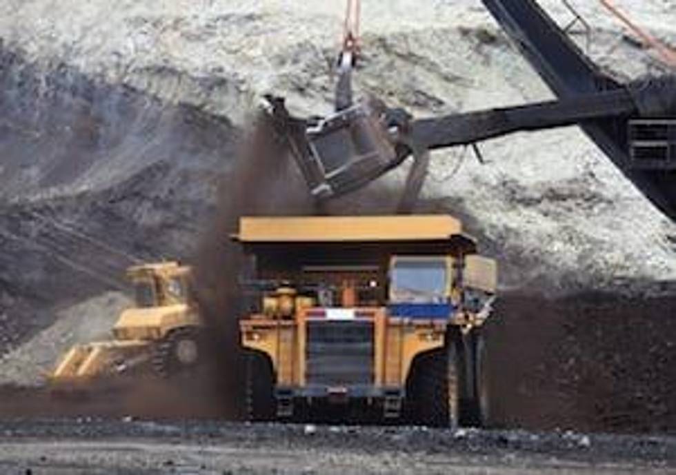How Investors and Mining Companies Benefit from Stockpile Projects