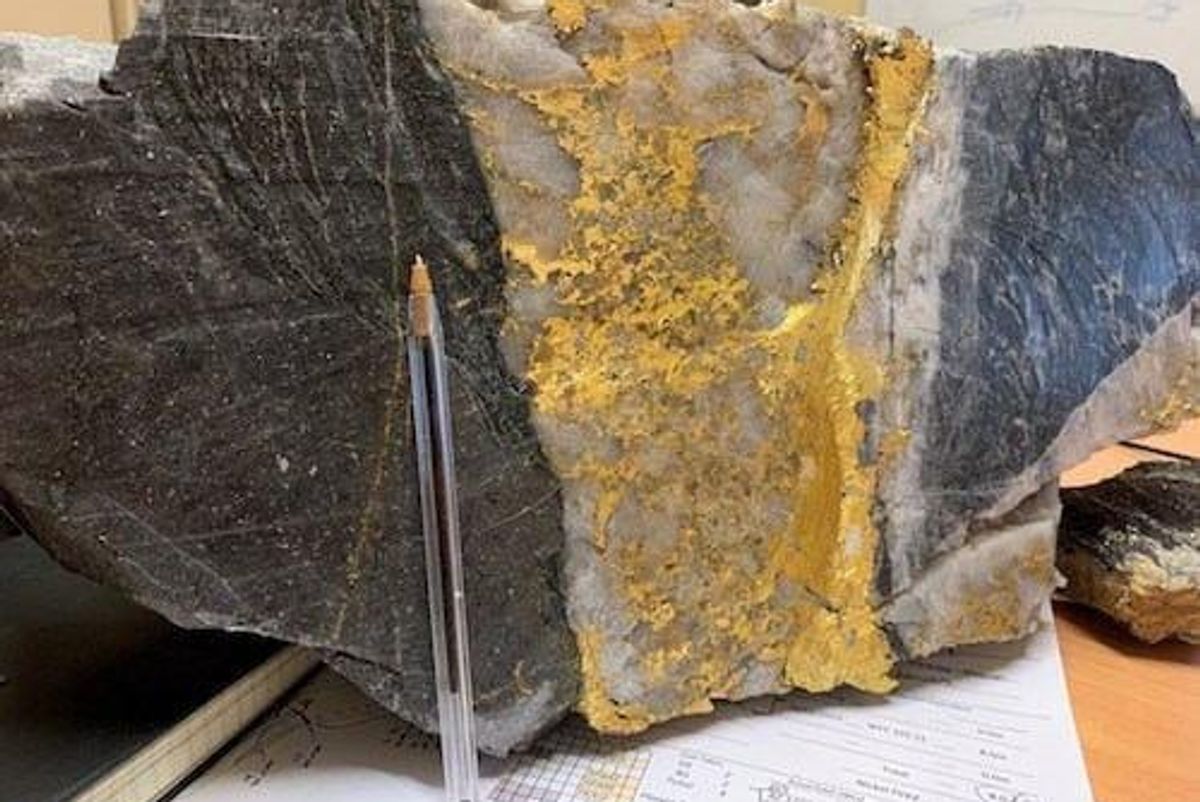 RNC Minerals Recovers 90-kilogram Specimen Slab from Beta Hunt