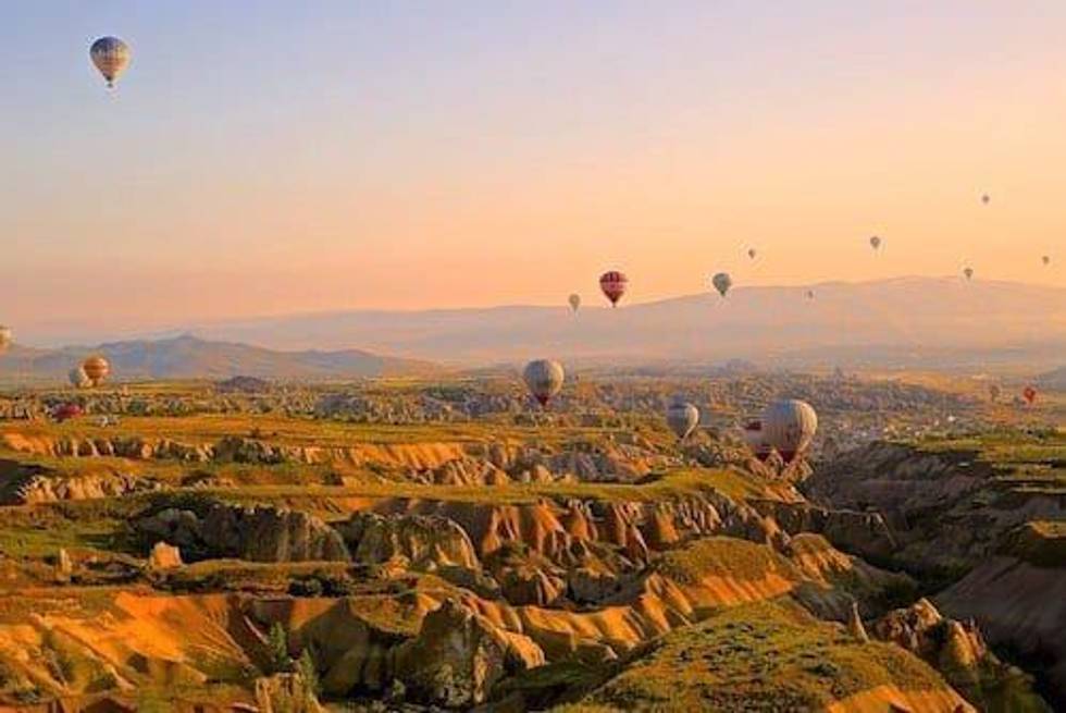 VIDEO - Phil Mackellar: Invest in the Beaten Up Companies and Countries