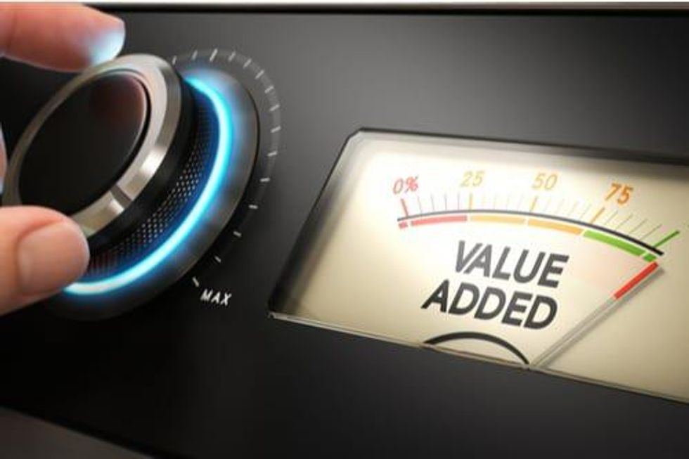 Thom Calandra: Platinum is Undervalued, Uranium Has Deep Value