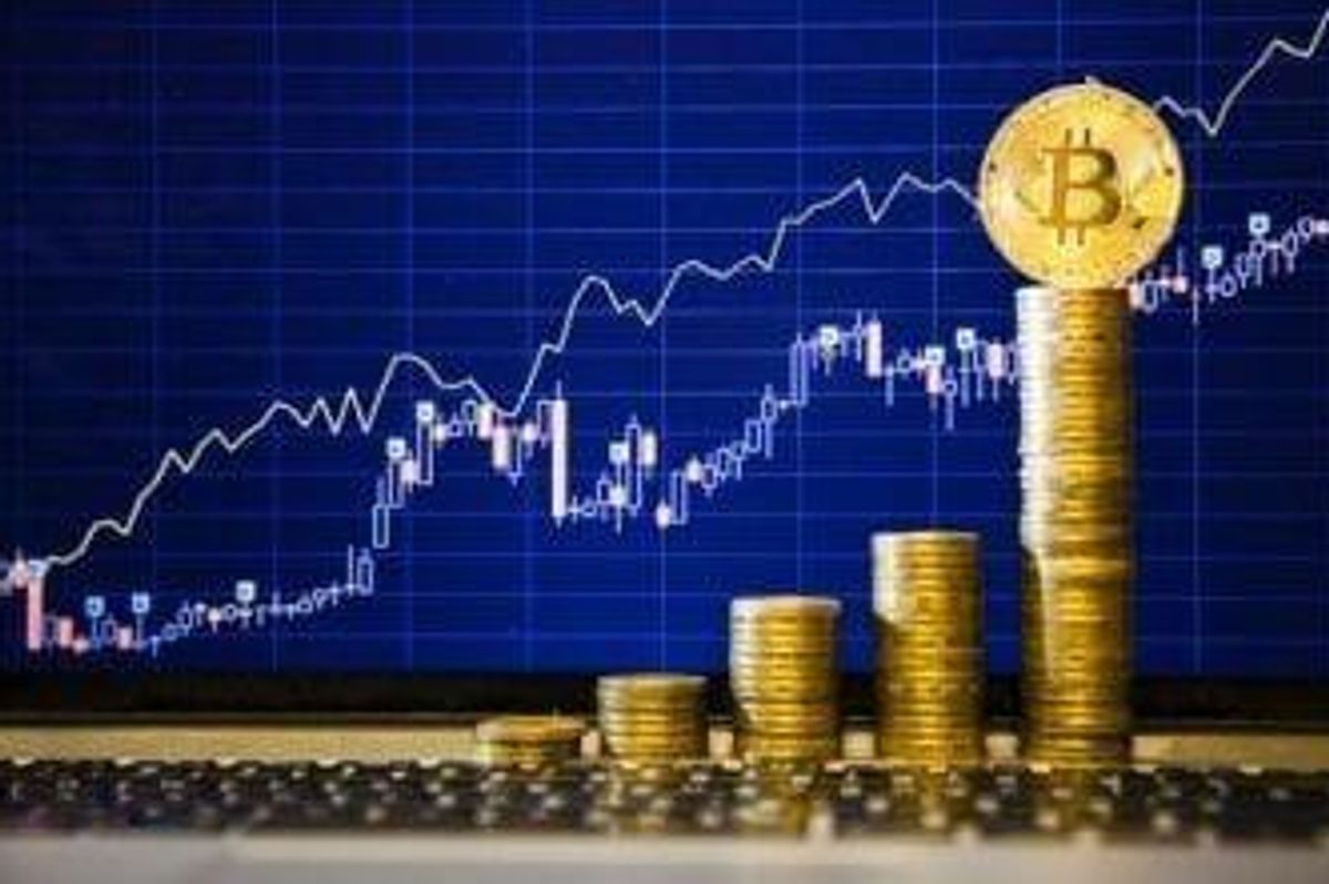 Bitcoin Breaks Above $6,400 on its Ninth Anniversary