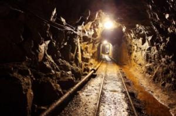 Block caving: A new mining method arises
