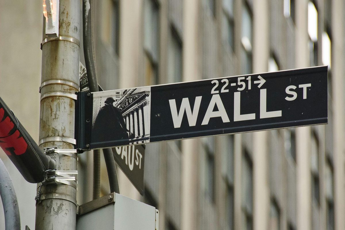 Crypto Market Update: Wall Street Pulls Back US$5B as Bitcoin Premium Shrinks