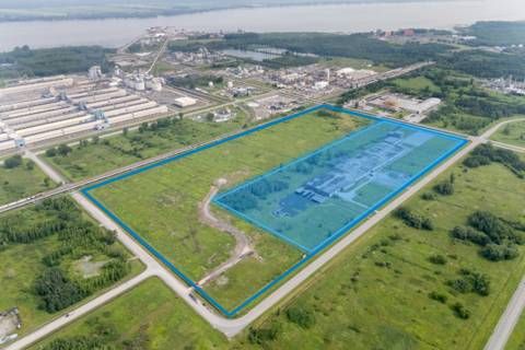 Aerial view of NMG's greenfield site and adjacent brownfield acquisition in Bécancour, Québec, for the development of a battery material plant dedicated to Panasonic Energy's volumes.