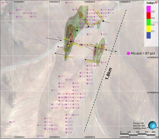 Extension and location of the Mo soil anomaly at Pyros with respect to the drilled area, showing the excellent potential for extending the mineralization towards the southwest and west.