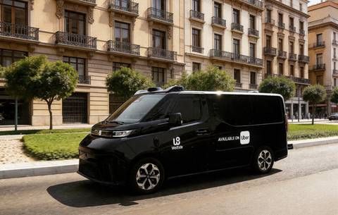 Illustration of WeRide and Uber's Robotaxi GXR in Madrid