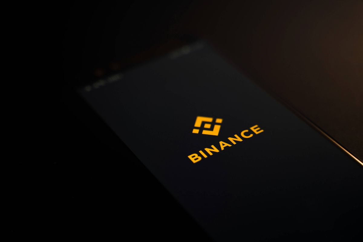 Crypto Market Update: Binance Faces Looming MiCA License Rejection