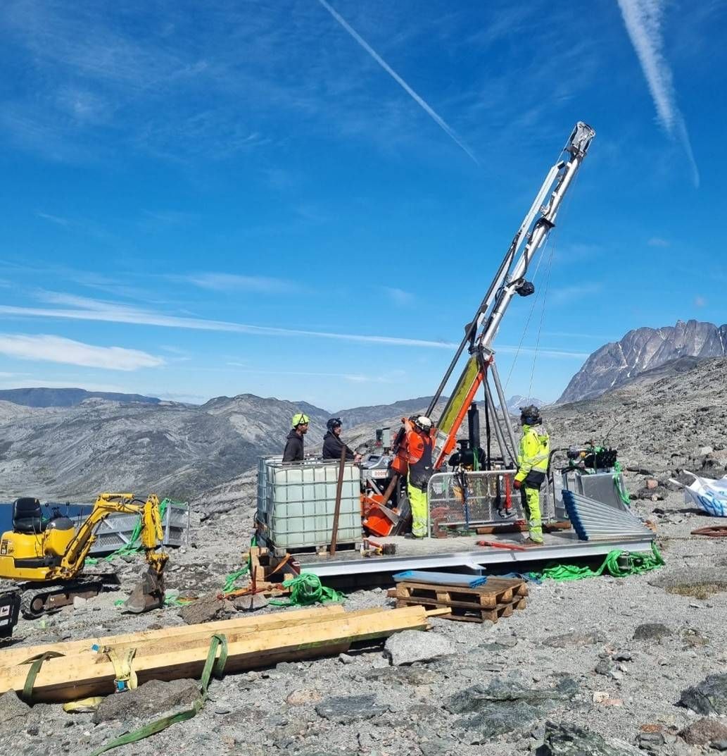 Diamond drill rig commencing drilling in the upper fjord resource drill out