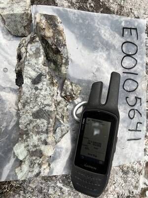 Grab sample E00105645 from Last Resort Pegmatite grading 4.36% Li2O (CNW Group/Rock Tech Lithium Inc.)
