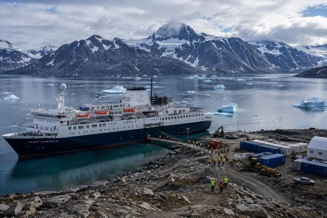 Artist impression of the Ocean Endeavour at Tanbreez for accommodation support