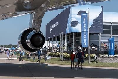 Boeing highlights portfolio at aviation's largest celebration.