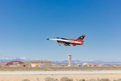 The X-62A VISTA takes off for an AI flight test at Edwards Air Force Base, Calif. with the Legion Pod ® installed. Photo by U.S. Air Force.