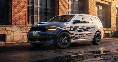 The new Dodge Durango R/T 392 Smokescreen Concept transforms the brand's three-row muscle SUV into a visual statement of power, energy and motion.