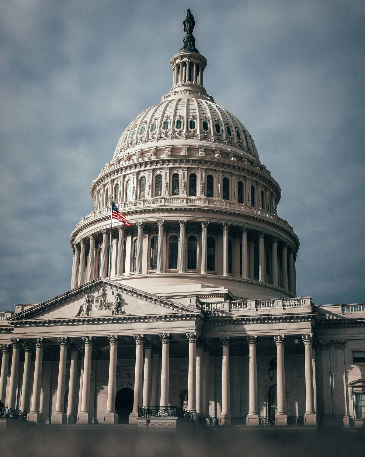 Crypto Market Update: Thune Sets September Vote for Stalled Clarity Act
