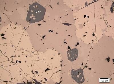 Figure 2: Massive sulphide consisting of Po, Pn and euhedral chromite. Figure 2: Massive sulphide consisting of Po, Pn and euhedral chromite.