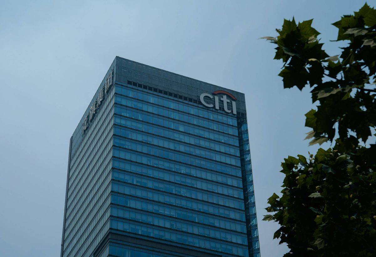 Crypto Market Update: Citi Partners With Coinbase on Stablecoins