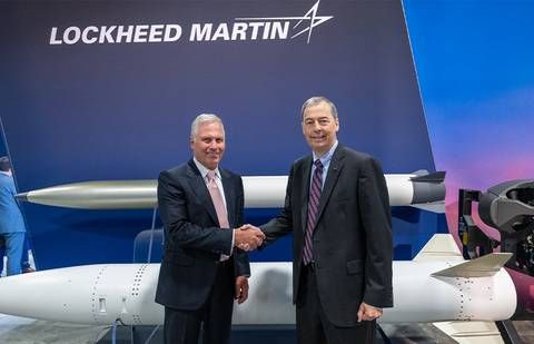 Avio USA CEO James Syring (L) and Lockheed Martin MFC President Tim Cahill announce a strategic cooperation agreement for the production of solid rocket motors at AUSA Annual Meeting 2026.