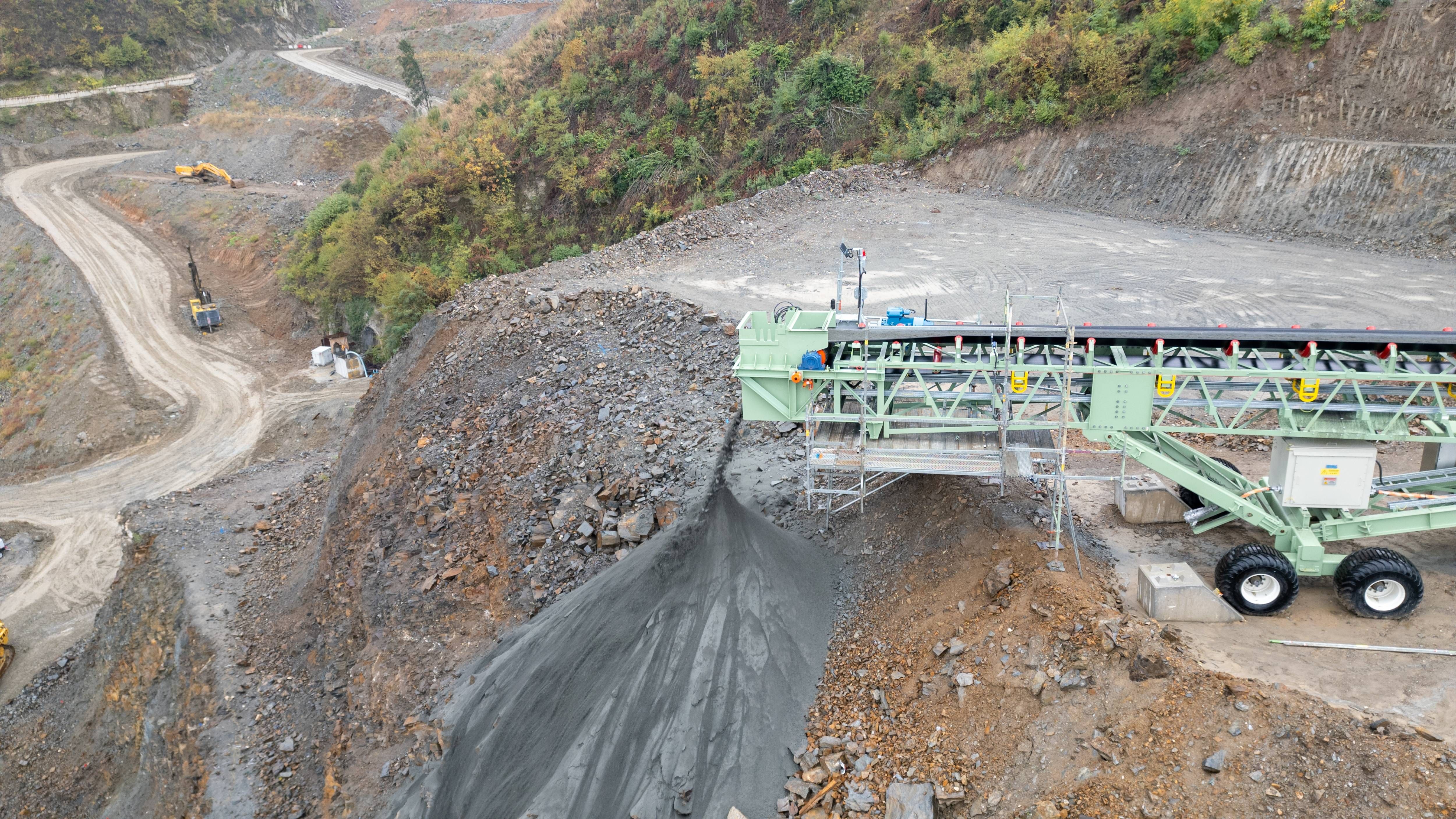 Filtered tailings stacking