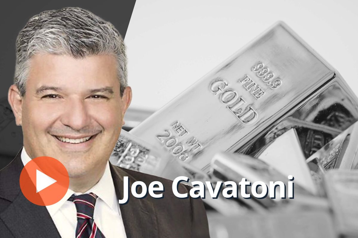 Joe Cavatoni, gold bars.