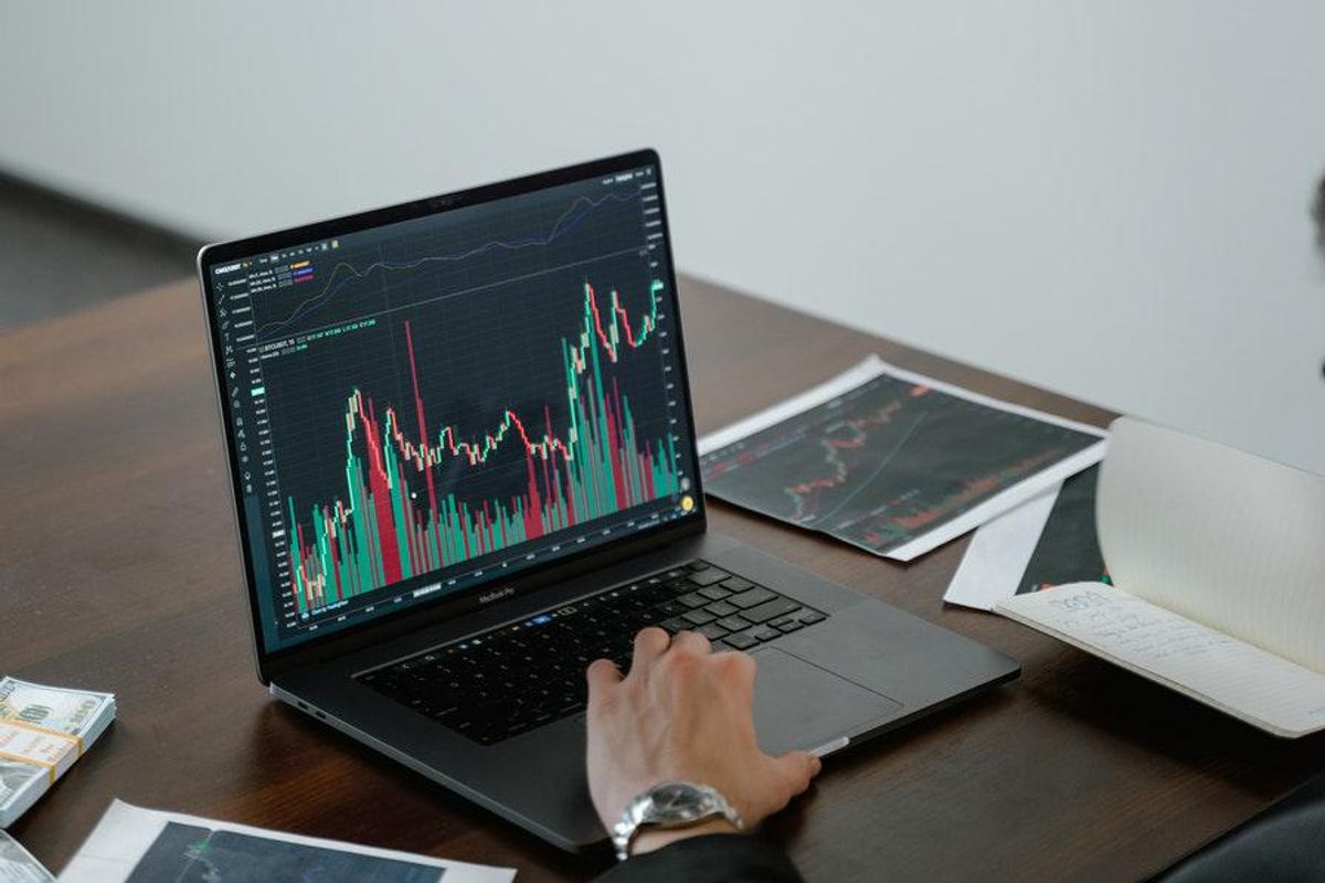 laptop showing stock chart