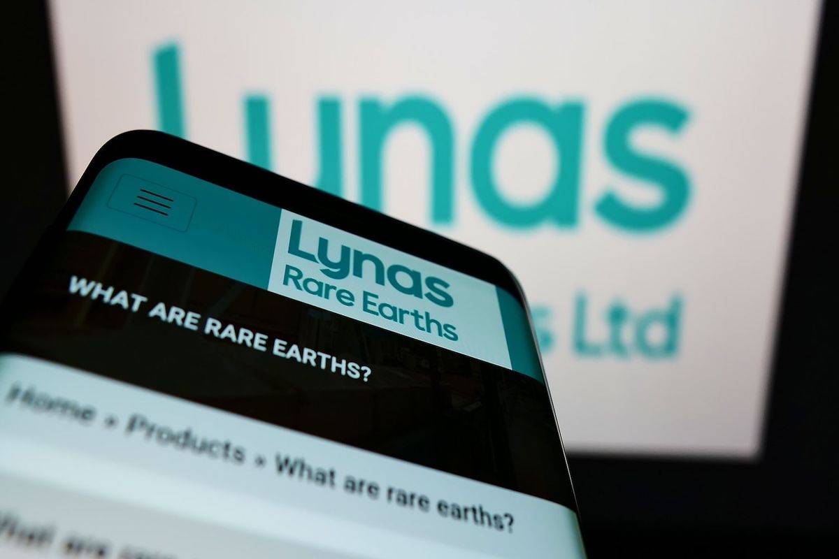 "Lynas Rare Earths" on phone screen.