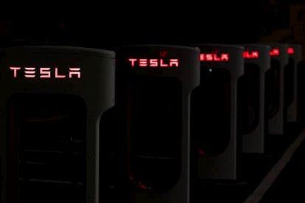 NASDAQ:TSLA