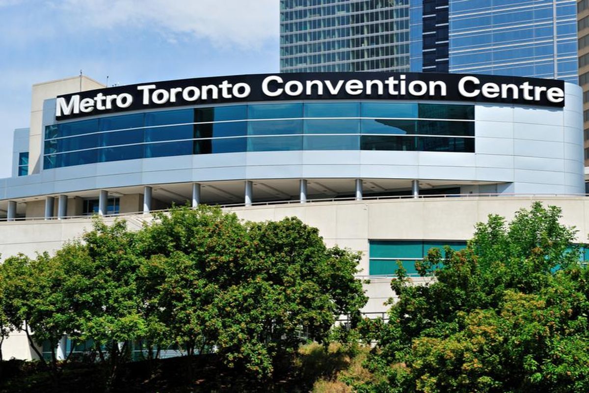 outside view of the Metro Toronto Convention Center