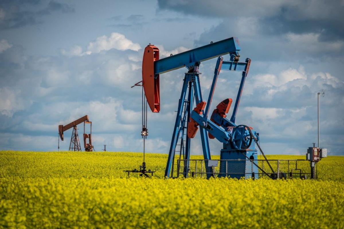 5 Top Weekly TSX Stocks: Oil and Gas Stocks Make Moves as Prices Rise Higher