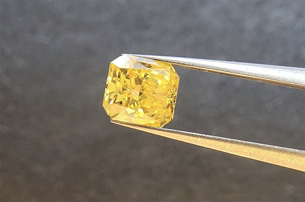 Rectangular radiant-cut diamond
